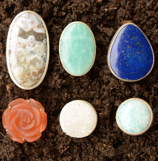 Gemstones and their Associated Spirit Plant or Animal