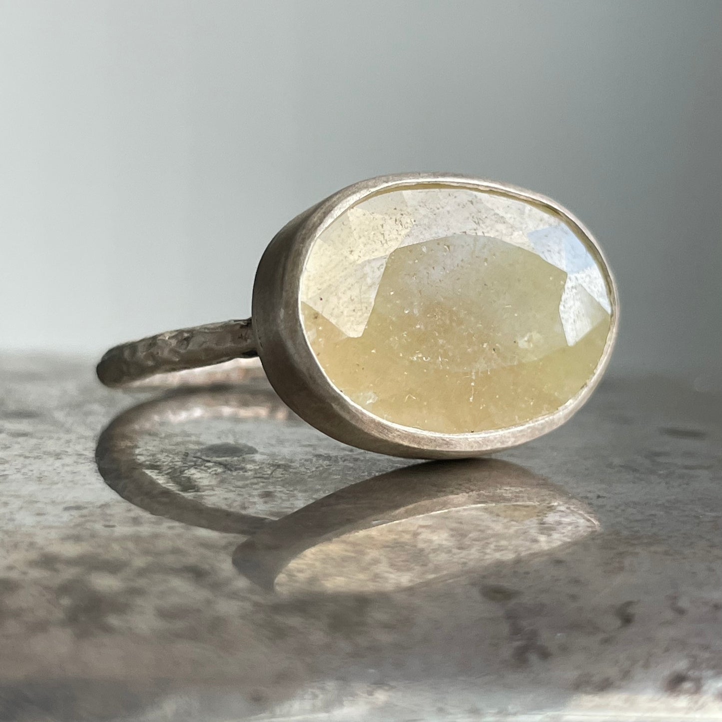 Yellow Sapphire Midi Slice