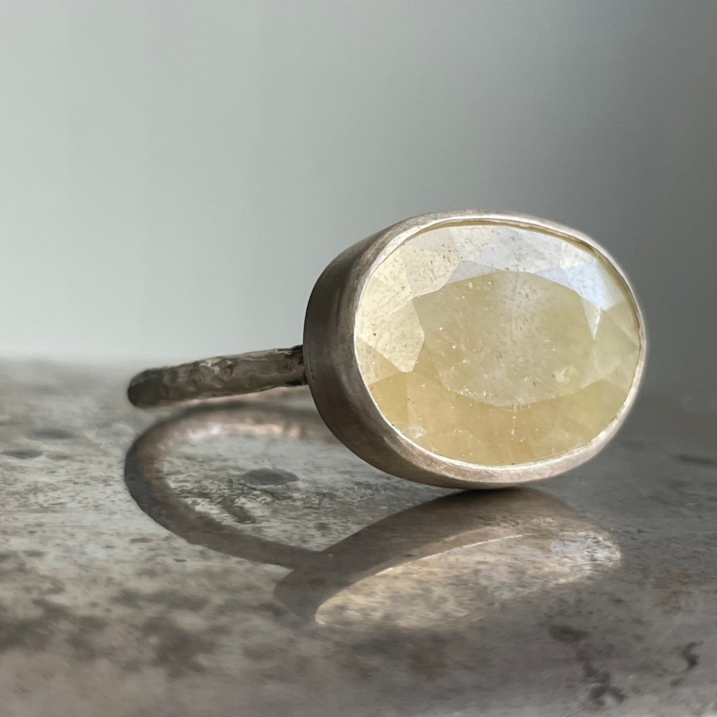 Yellow Sapphire Midi Slice