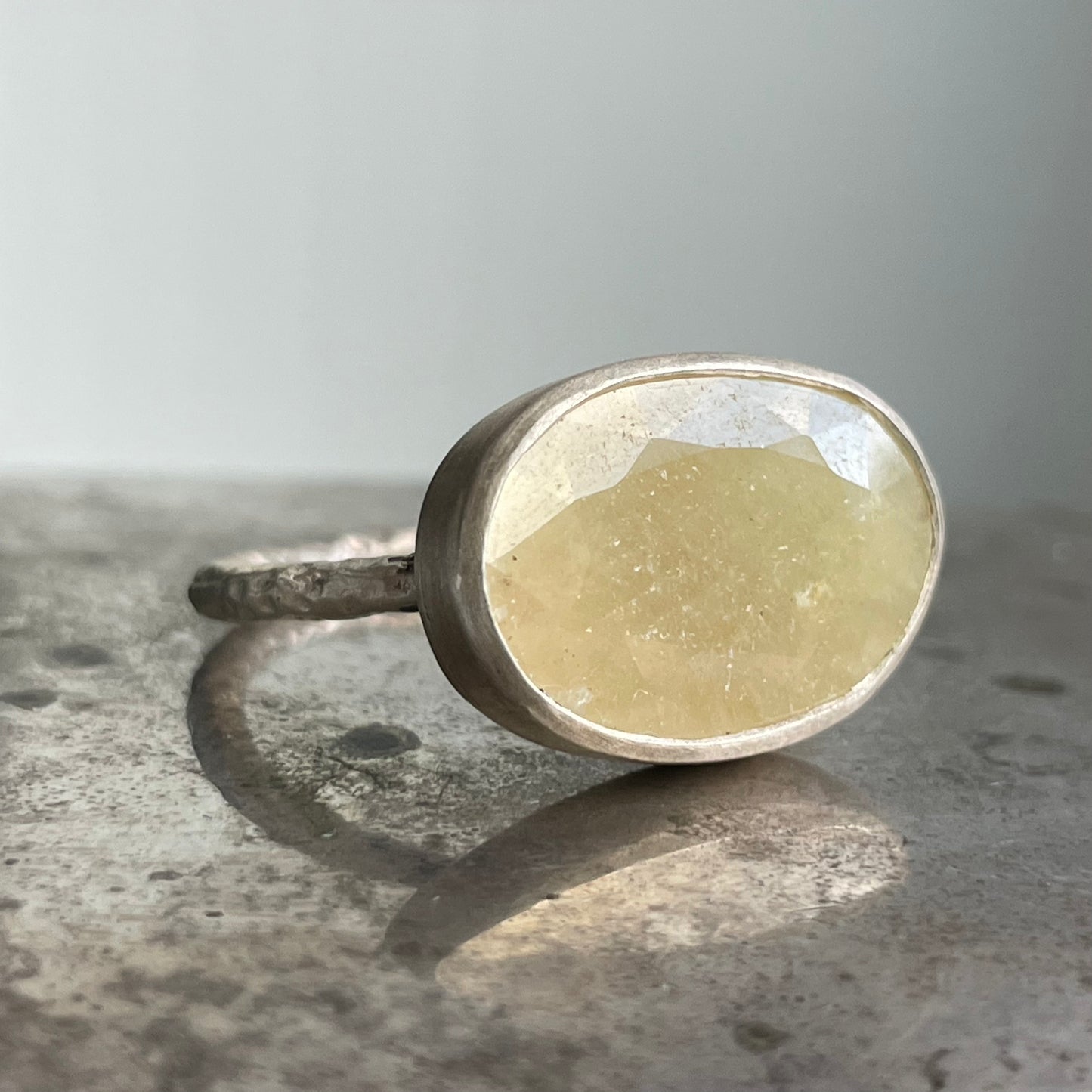 Yellow Sapphire Midi Slice