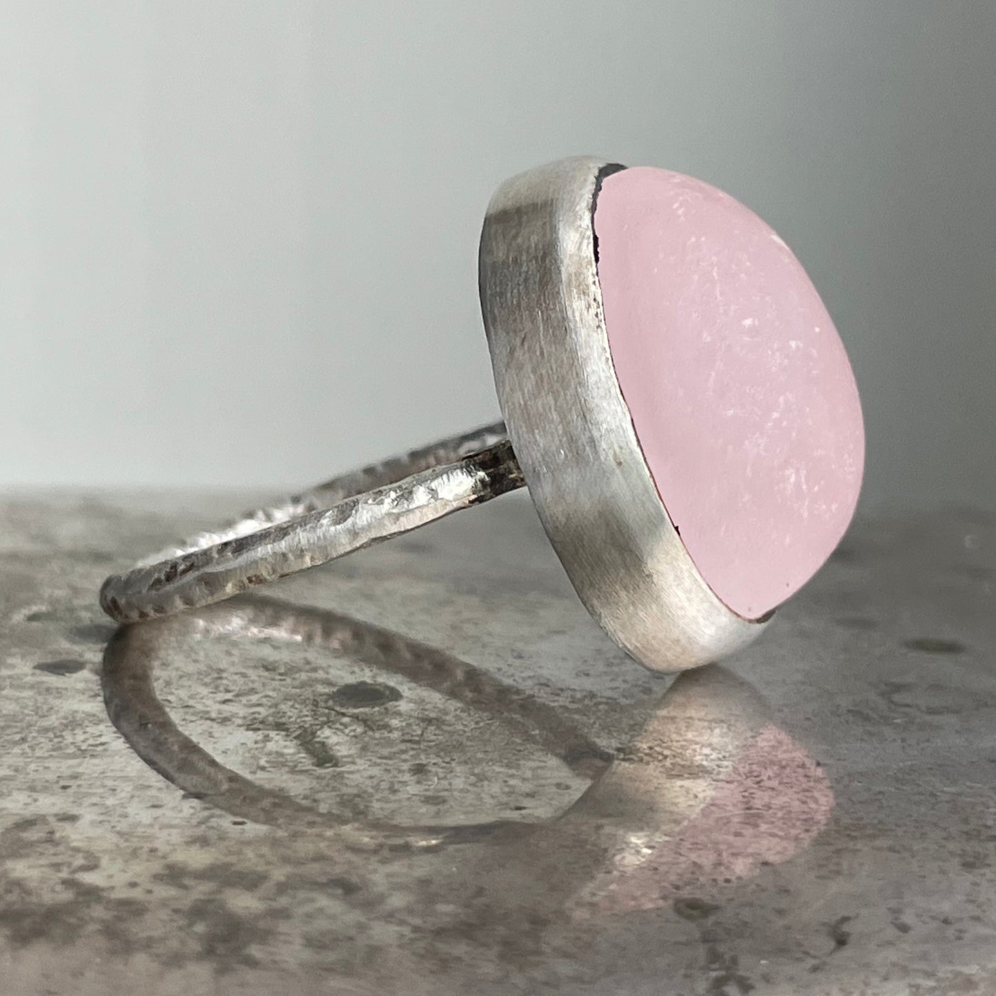 Rose Quartz Maxi Round Band