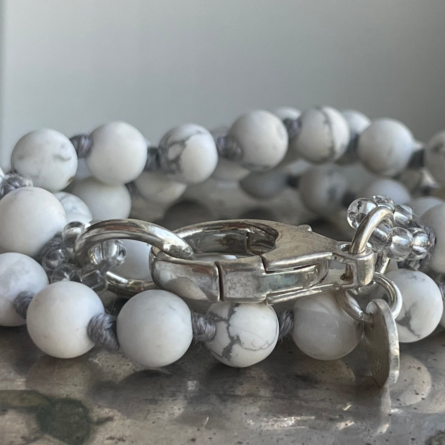 Howlite Short