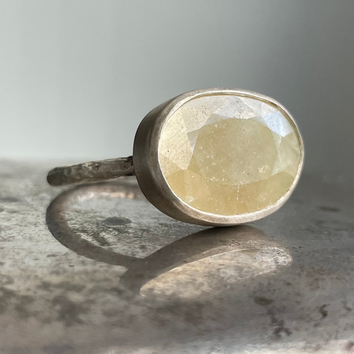 Yellow Sapphire Midi Slice