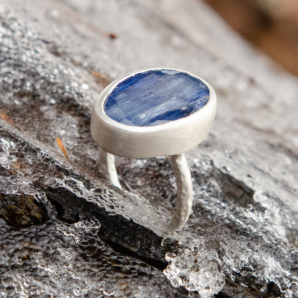 Kyanite Maxi Slice