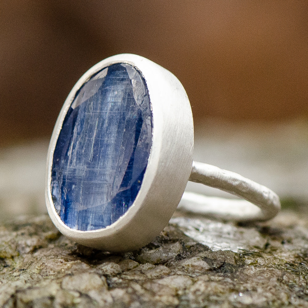 Kyanite Maxi Slice