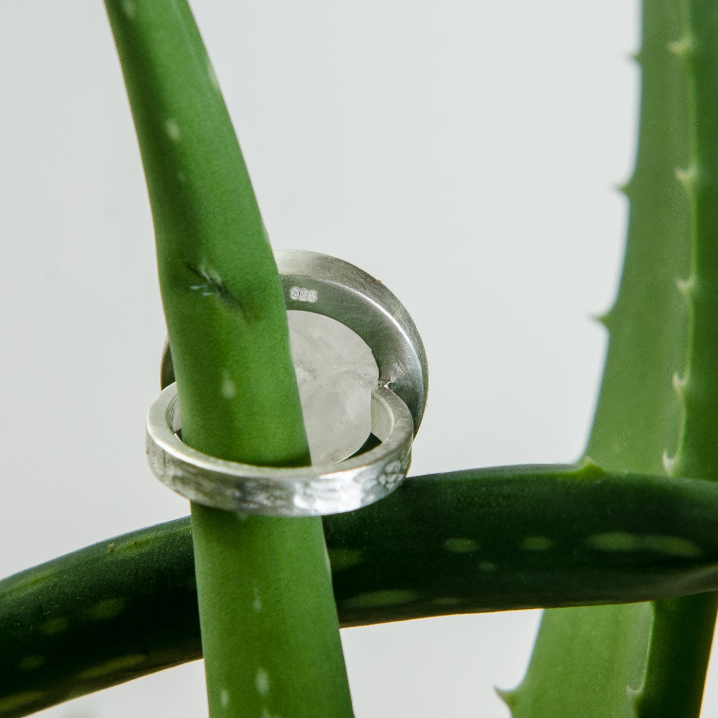 Cloudy Clear Quartz Maxi Flat Band