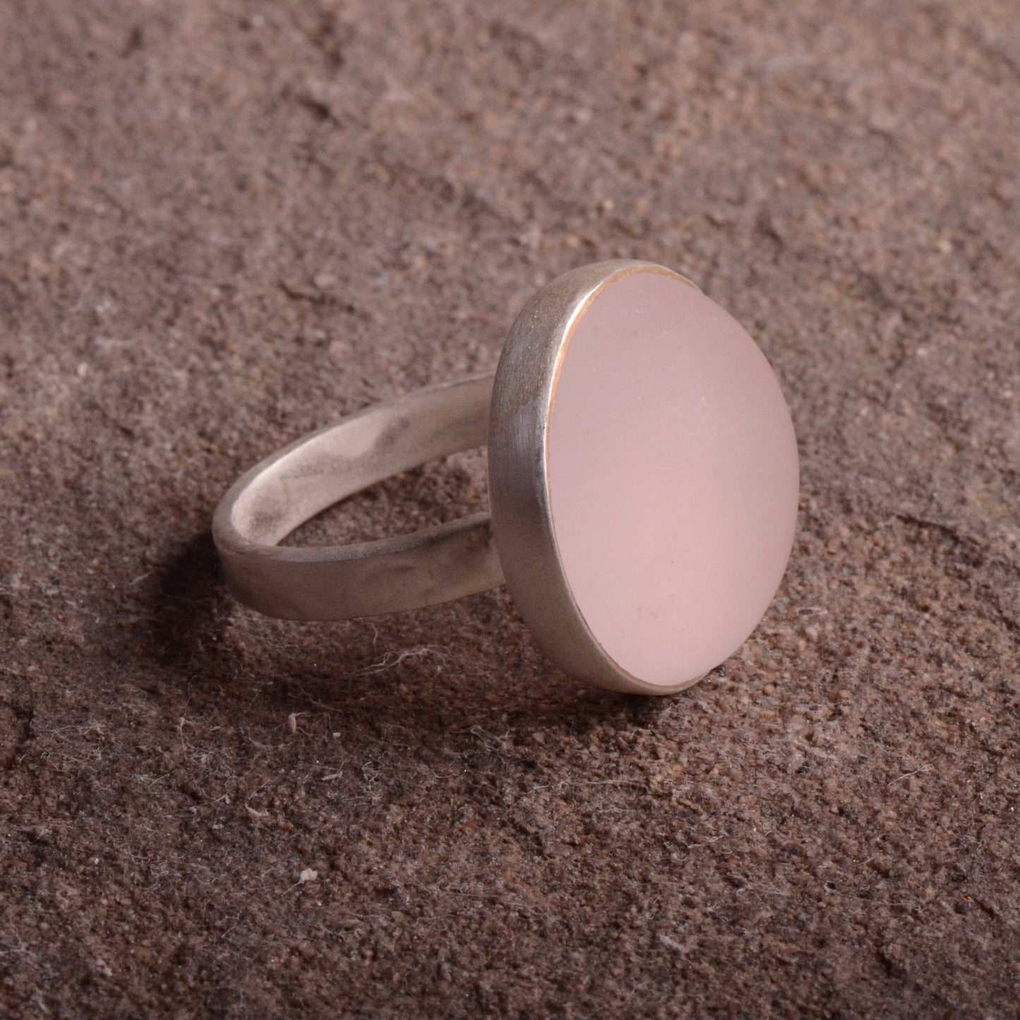 Rose Quartz Maxi Flat Band