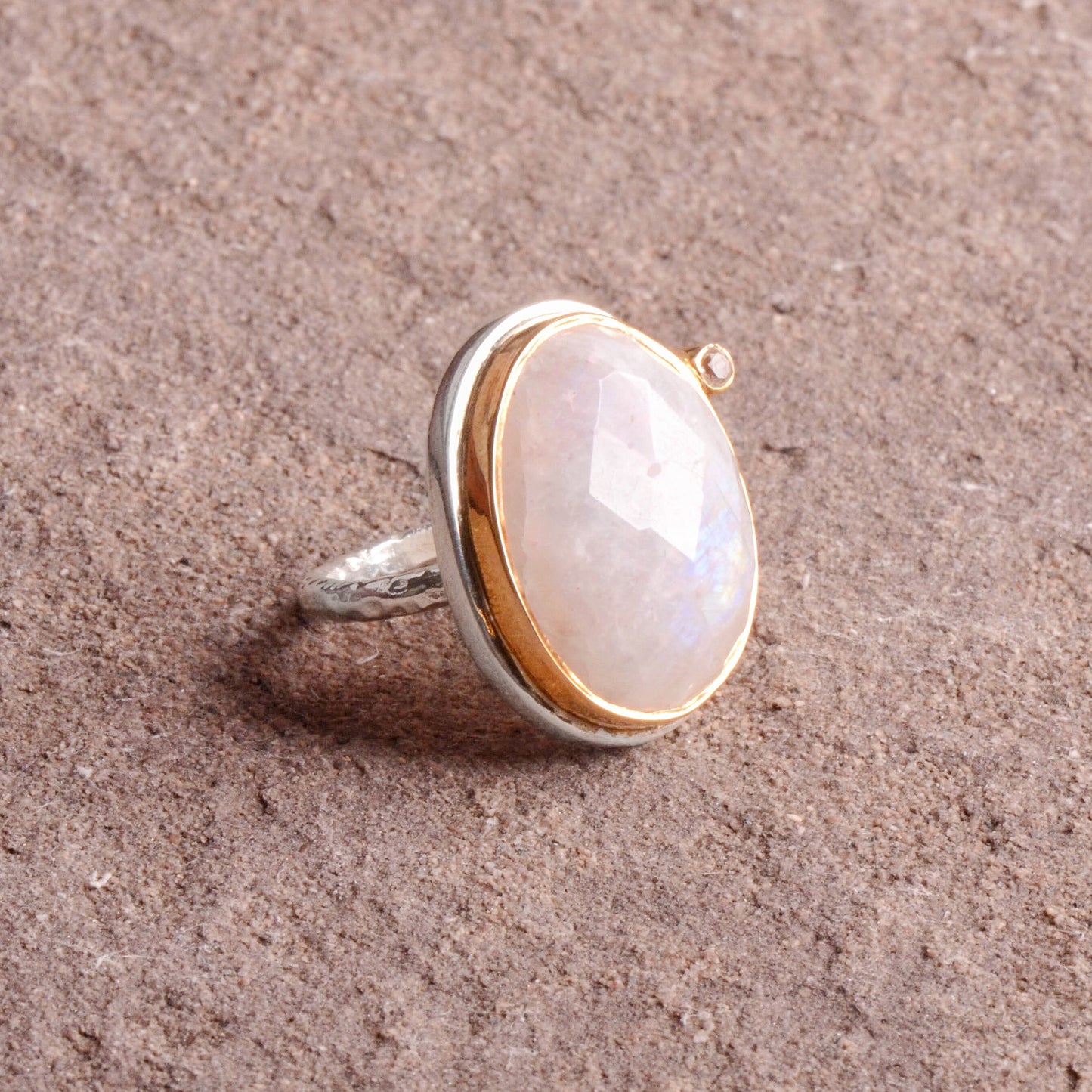 Rainbow Moonstone + White Topaz Classic