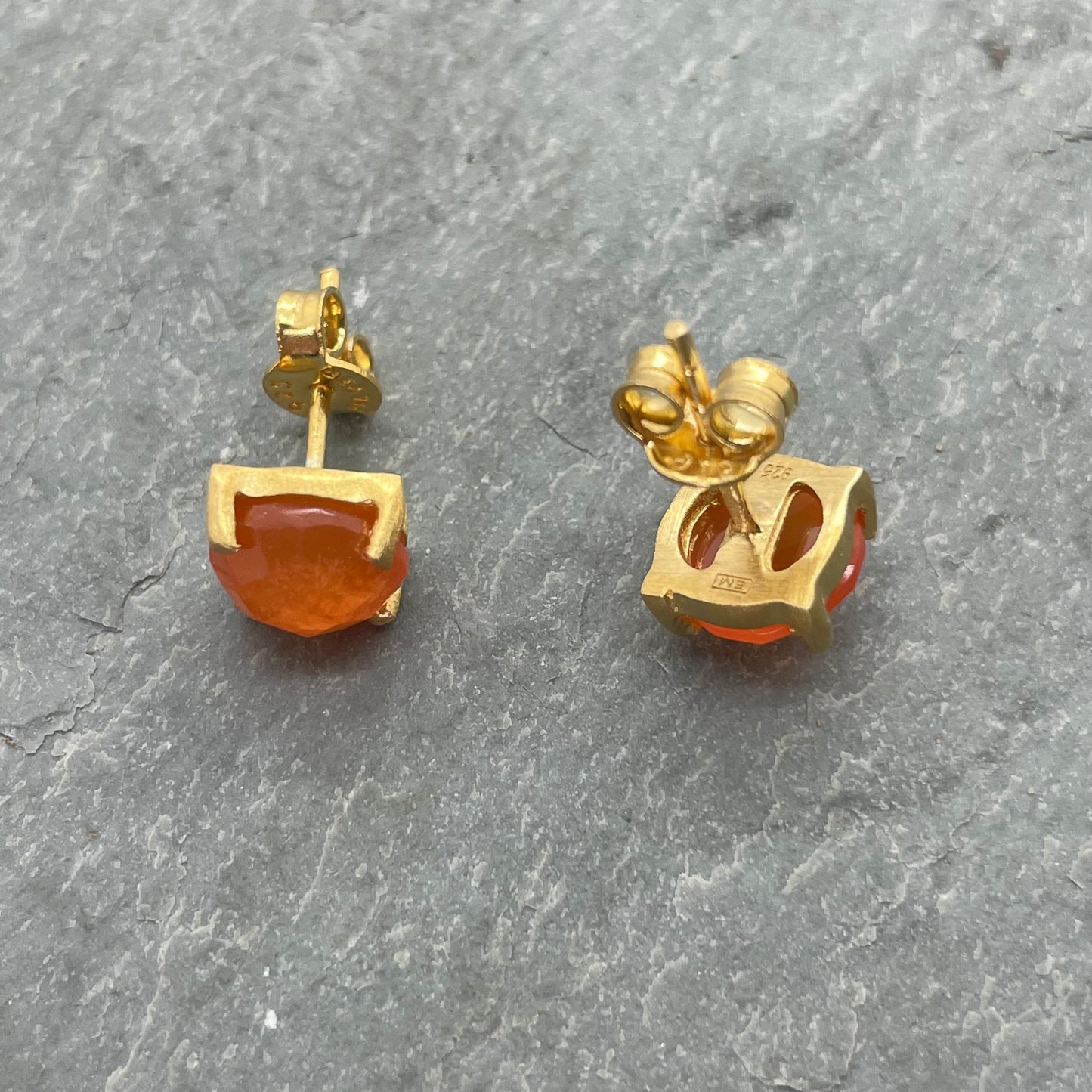Carnelian Studs Gold