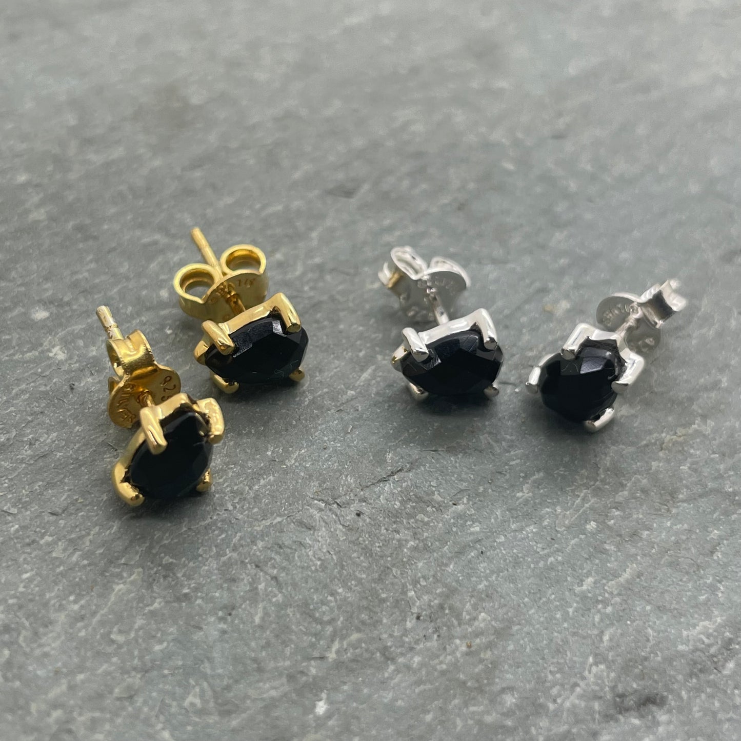 Black Onyx Studs Gold