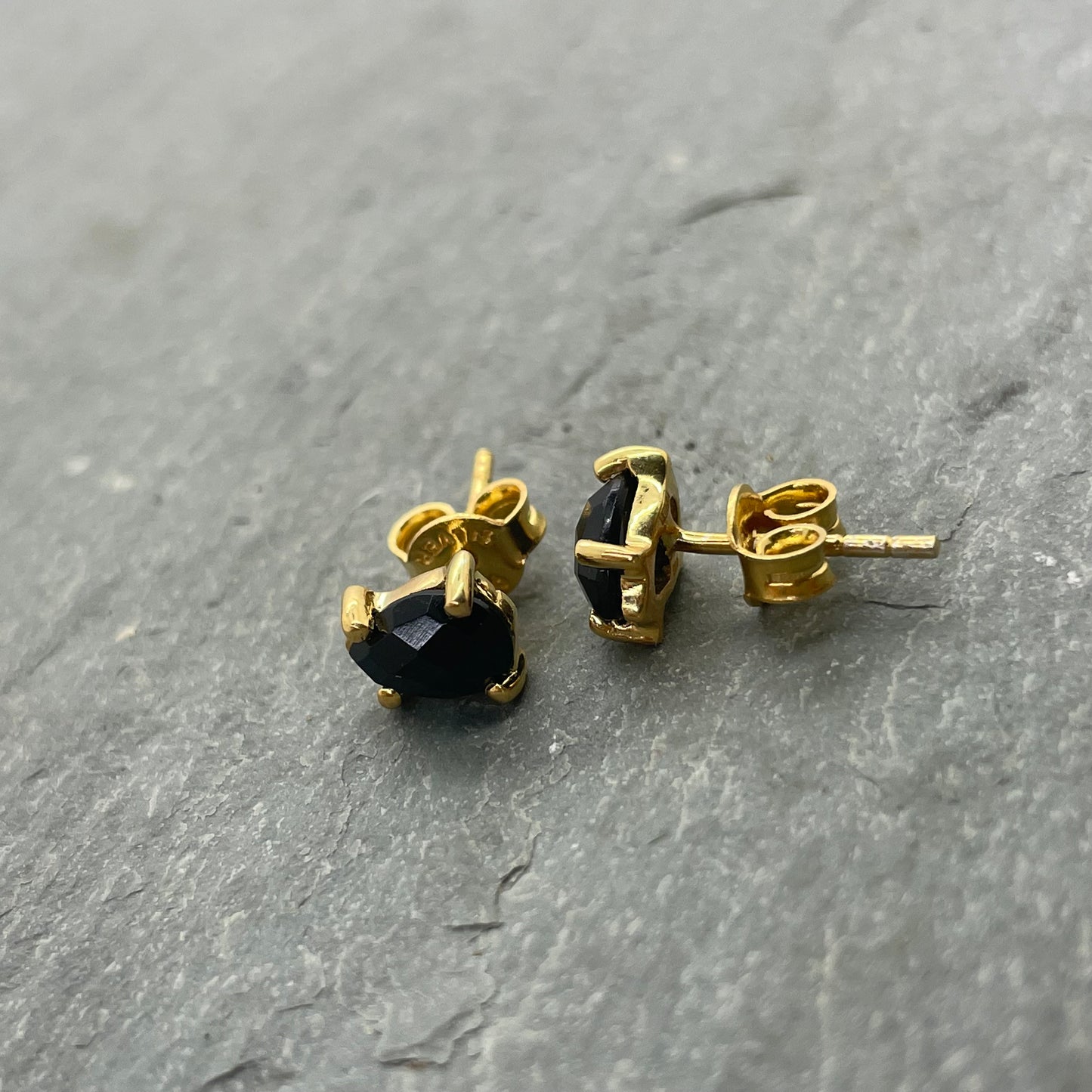 Black Onyx Studs Gold
