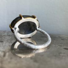 Load image into Gallery viewer, Labradorite Classic