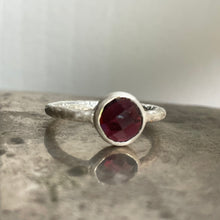 Load image into Gallery viewer, Garnet Mini