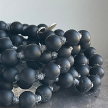 Load image into Gallery viewer, Black Onyx Medium