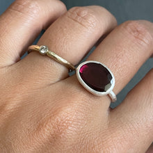 Load image into Gallery viewer, Garnet Slice