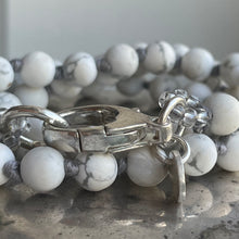 Load image into Gallery viewer, Howlite Short