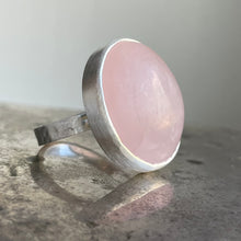 Load image into Gallery viewer, Rose Quartz Maxi Flat Band