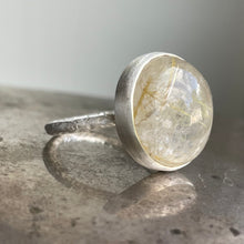 Load image into Gallery viewer, Golden Rutile Midi