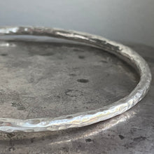 Load image into Gallery viewer, Plain Bangle