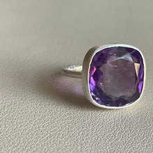 Load image into Gallery viewer, Amethyst Classic