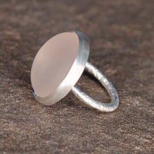 Load image into Gallery viewer, Rose Quartz Maxi Round Band