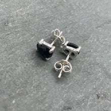 Load image into Gallery viewer, Black Onyx Studs