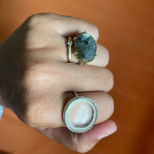 Load image into Gallery viewer, Labradorite Classic
