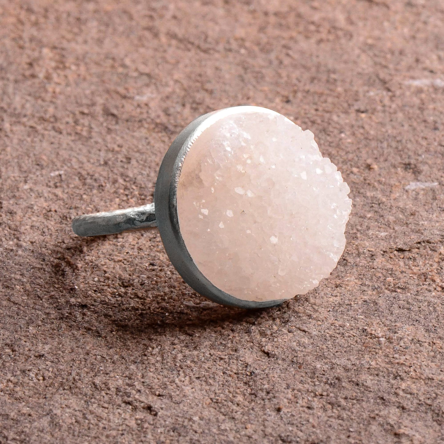 Druzy Quartz Maxi